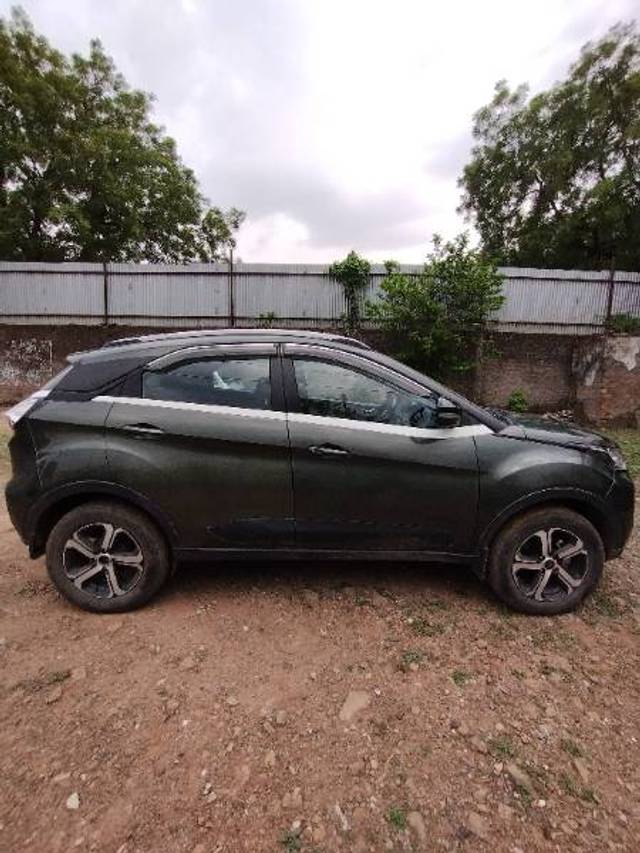 https://images10.gaadi.com/usedgaadi-sellcar/UsedCar/f59fc27ca/a16a5725-f1f1-4f87-b73f-175e6dcf4586.jpg?imwidth=6401