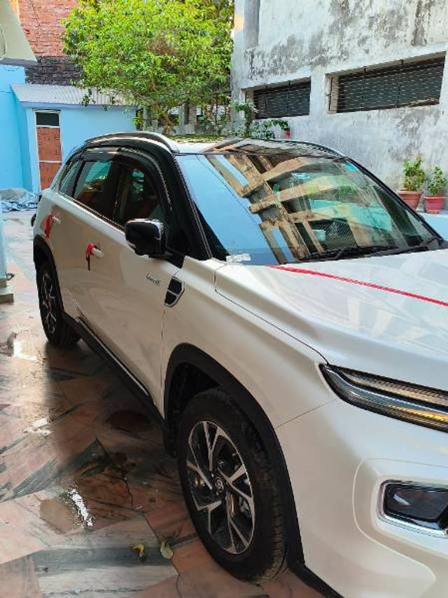 https://images10.gaadi.com/usedgaadi-sellcar/UsedCar/f5a01ceea/e160e3b3-a622-4685-858e-d43f04f05d6e.jpg?imwidth=6402