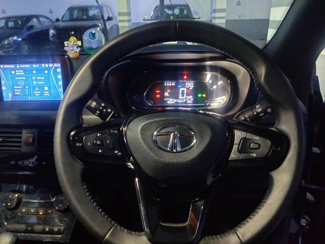 https://images10.gaadi.com/usedgaadi-sellcar/UsedCar/f5a03828a/35173736-9366-45df-85f8-1bffdea845ff.jpg?imwidth=6401