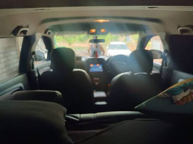 https://images10.gaadi.com/usedgaadi-sellcar/UsedCar/f5a04629a/e3e9bbf6-b1b5-4661-afab-d23c03aed681.jpg?imwidth=6402