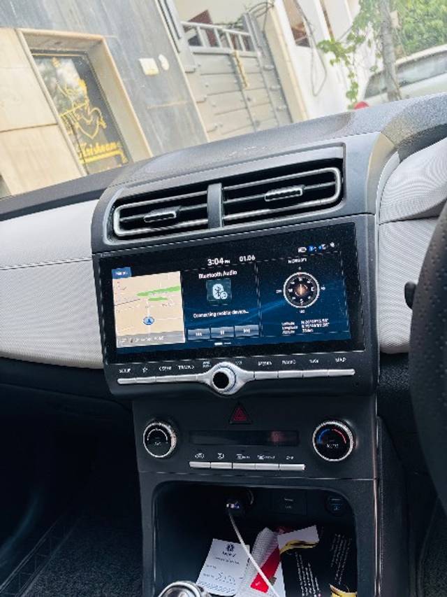 https://images10.gaadi.com/usedgaadi-sellcar/UsedCar/f5a0b91ba/526725eb-9624-409f-8507-135fba06ae02.jpeg?imwidth=6402