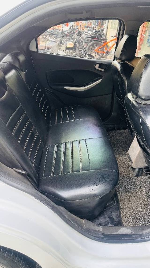 https://images10.gaadi.com/usedgaadi-sellcar/UsedCar/f5a1be21a/e36a8a2a-c705-4ccd-9ee9-a9e986fe02c2.jpeg?imwidth=6402