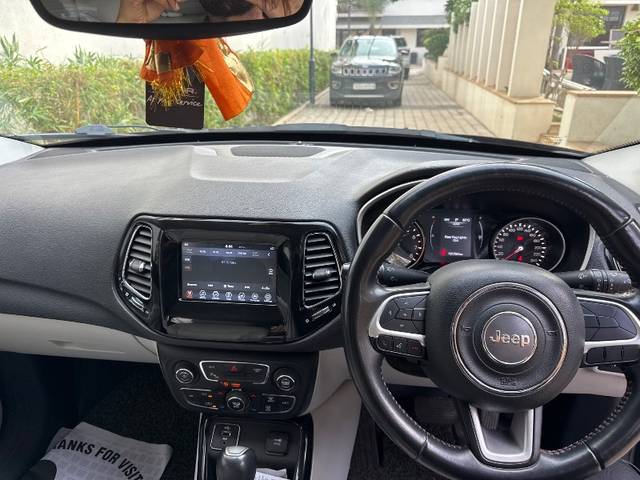 https://images10.gaadi.com/usedgaadi-sellcar/UsedCar/f5a25585a/b43e0d0d-f6f3-4d95-a104-1d39bb0f2aa7.jpg?imwidth=6402