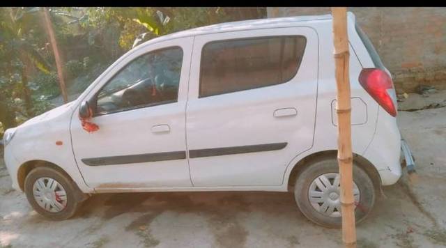 https://images10.gaadi.com/usedgaadi-sellcar/UsedCar/f5a2eef5a/fbec59ee-de6c-4c7b-8de5-6389ad5f621a.jpg?imwidth=6402