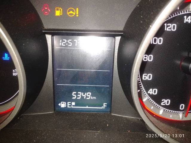 https://images10.gaadi.com/usedgaadi-sellcar/UsedCar/f5a376dfa/1baa8f1b-18da-46b9-86ca-9676ad284956.jpeg?imwidth=6402