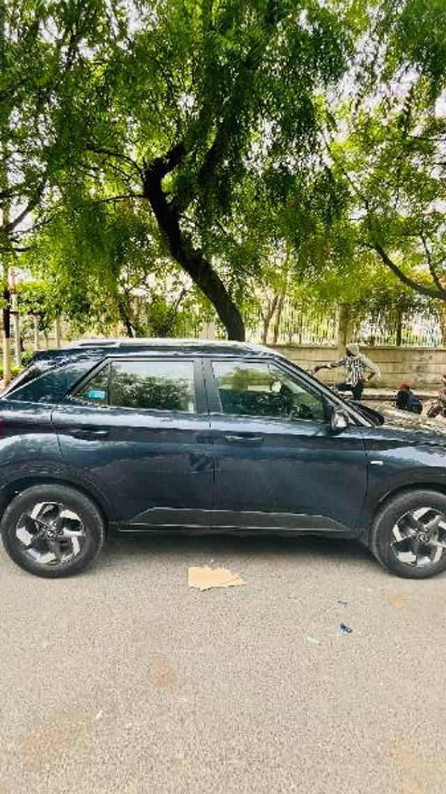 https://images10.gaadi.com/usedgaadi-sellcar/UsedCar/f5a3ab3fa/73466daf-4284-48ef-87bb-55b9b3434e02.jpeg?imwidth=6401