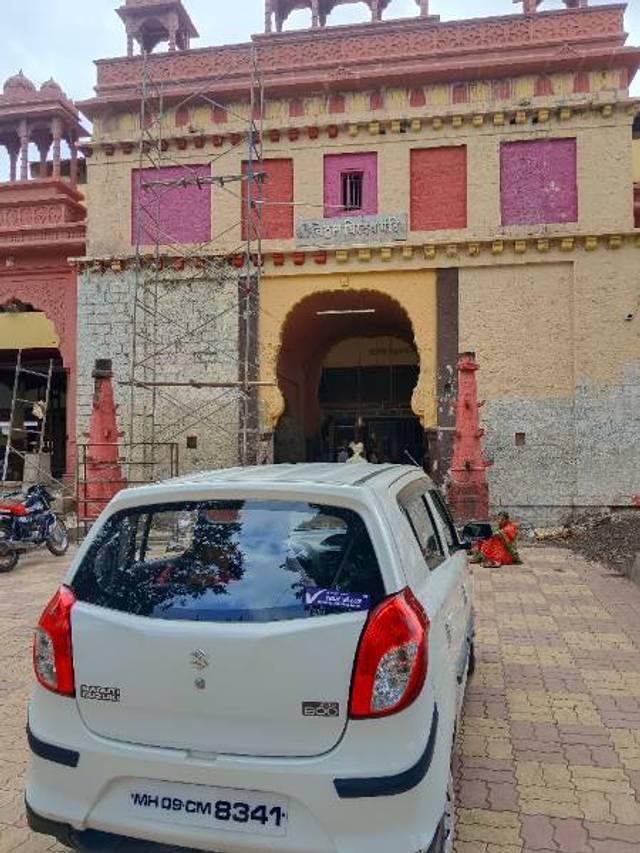 https://images10.gaadi.com/usedgaadi-sellcar/UsedCar/f5a455d6a/66566261-e394-49ba-b12d-b59d9f779c44.jpg?imwidth=6401