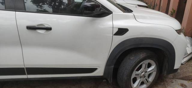 https://images10.gaadi.com/usedgaadi-sellcar/UsedCar/f5a46c44a/133b6320-105a-46ac-a9fc-09a56e8e3d6b.jpg?imwidth=6401