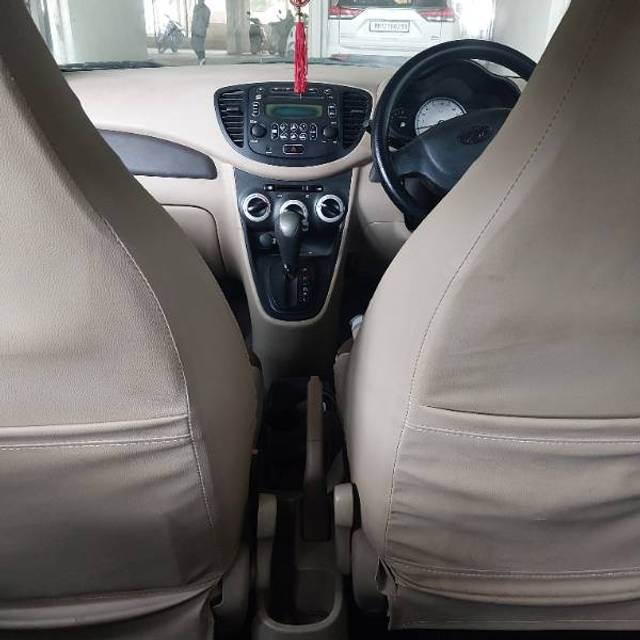 https://images10.gaadi.com/usedgaadi-sellcar/UsedCar/f5a4b7b0a/e7950859-9564-42bf-bc9b-3c244bfade26.jpg?imwidth=6401