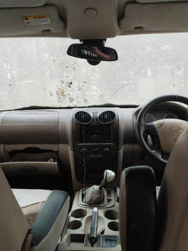 https://images10.gaadi.com/usedgaadi-sellcar/UsedCar/f5a62060a/a83afe73-0e30-4123-a396-d3796d69614f.jpg?imwidth=6401