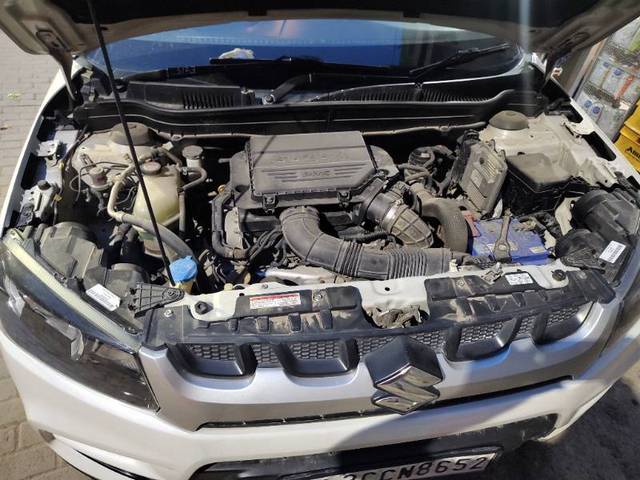 https://images10.gaadi.com/usedgaadi-sellcar/UsedCar/f5a62a20a/6dadc9d9-aebf-444f-8254-6a4aa30f4144.jpg?imwidth=6402