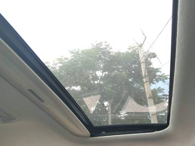 https://images10.gaadi.com/usedgaadi-sellcar/UsedCar/f5a6410aa/65e115f6-0b6b-4d82-9892-f47afcf8669f.jpg?imwidth=6402