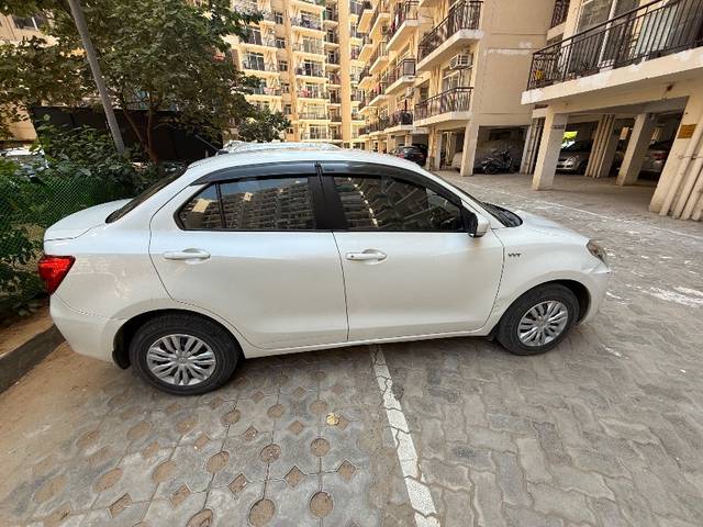 https://images10.gaadi.com/usedgaadi-sellcar/UsedCar/f5a6e243a/b2b961f8-b3b2-48d2-b1e9-594eb4fc9a32.jpeg?imwidth=6402
