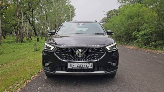 https://images10.gaadi.com/usedgaadi-sellcar/UsedCar/f5a7c91ca/228e2e8b-5cf9-45d9-8997-a52805fbc3d5.jpg?imwidth=6400