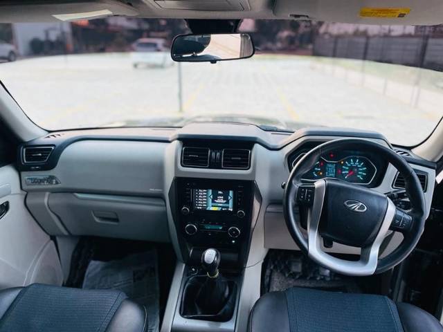 https://images10.gaadi.com/usedgaadi-sellcar/UsedCar/f5a7ea05a/85e5e44a-d63f-4279-9f11-5381793f73d5.jpeg?imwidth=6401