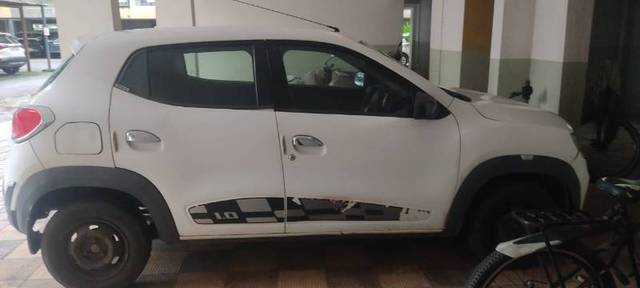 https://images10.gaadi.com/usedgaadi-sellcar/UsedCar/f5a7eaf1a/126c0568-cc08-44a9-acd3-3c8688ee461a.jpg?imwidth=6400