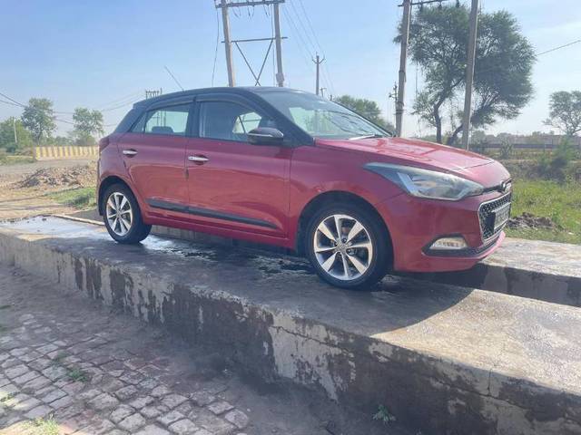 https://images10.gaadi.com/usedgaadi-sellcar/UsedCar/f5a811eca/525d093c-b795-4dcc-bb80-5af42e09cf85.jpg?imwidth=6400