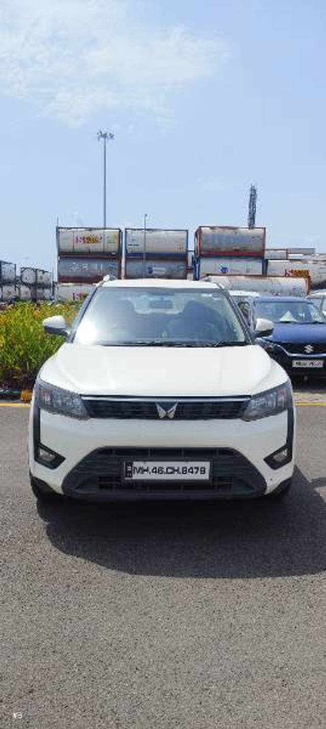 https://images10.gaadi.com/usedgaadi-sellcar/UsedCar/f5a9ba10a/6e2dc92f-e2b4-44e0-a4b6-e6dc0dab76ef.jpg?imwidth=6401
