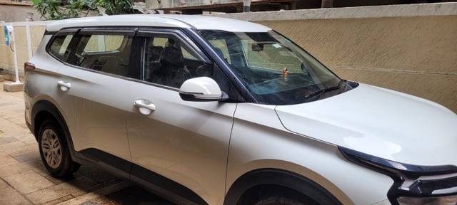 https://images10.gaadi.com/usedgaadi-sellcar/UsedCar/f5aaa972a/99a28ffa-46bb-43b5-9068-d3f5047c0515.jpeg?imwidth=6401