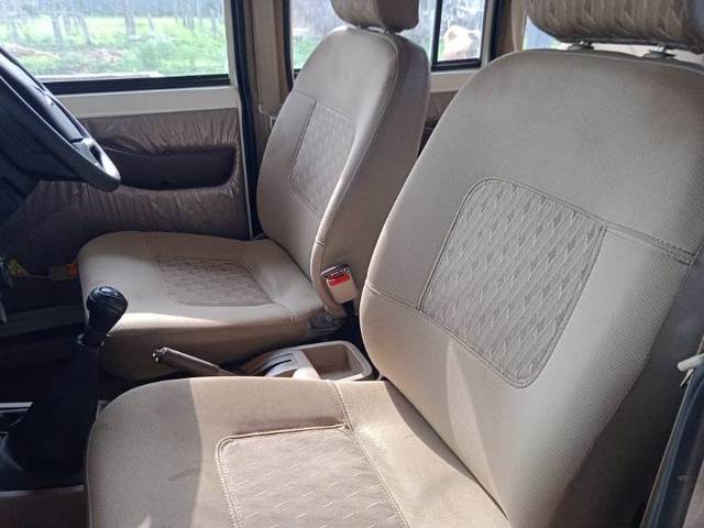 https://images10.gaadi.com/usedgaadi-sellcar/UsedCar/f5ab1f26a/6b7de64f-373b-4636-89f2-9ee62d437310.jpg?imwidth=6402