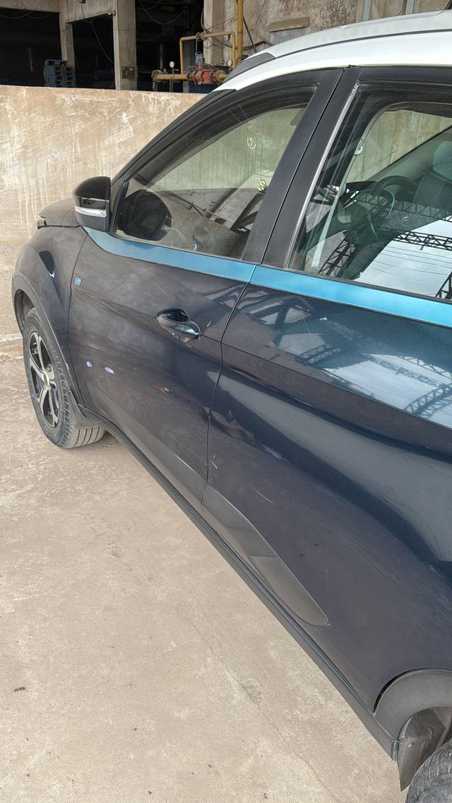 https://images10.gaadi.com/usedgaadi-sellcar/UsedCar/f5ab3cf7a/8fa50b07-1bb2-4f75-91e5-12d954a481a1.jpeg?imwidth=6402