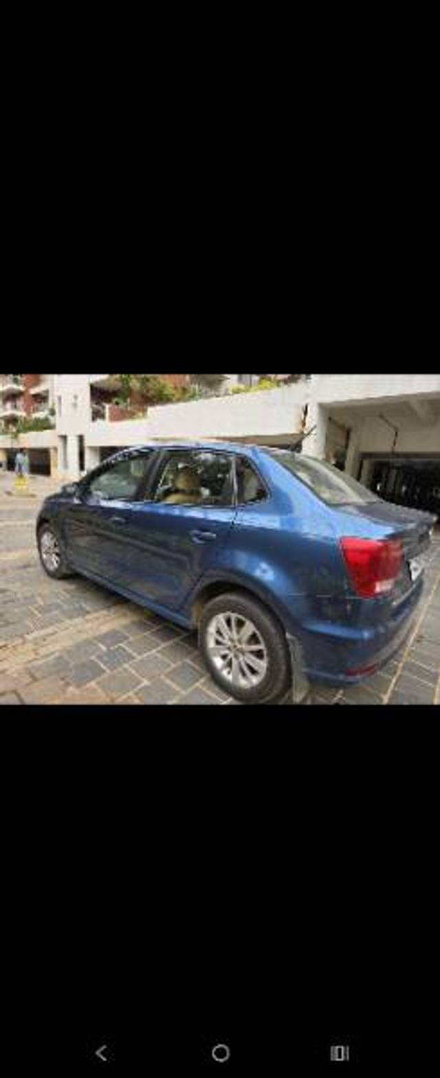 https://images10.gaadi.com/usedgaadi-sellcar/UsedCar/f5ac003ca/39429813-987b-48ae-a6a6-1053033cc5e2.png?imwidth=6402