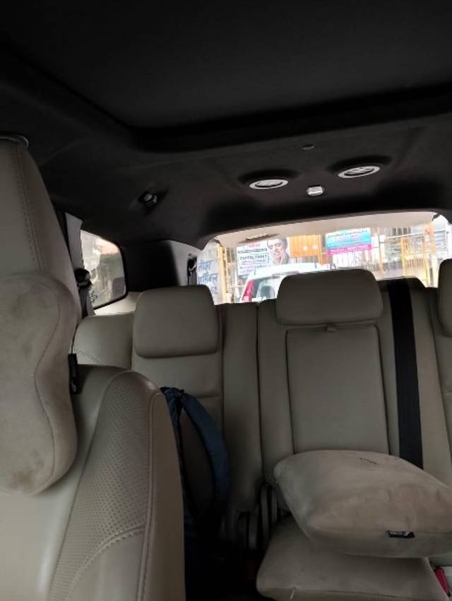 https://images10.gaadi.com/usedgaadi-sellcar/UsedCar/f5ac4eb9a/d1c9ae68-b870-4982-9e99-4de236ad5bc2.jpeg?imwidth=6402