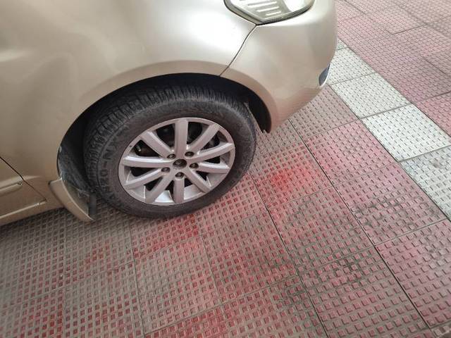 https://images10.gaadi.com/usedgaadi-sellcar/UsedCar/f5acf7a7a/c006eba0-5c0f-4efd-b124-b36fb3c5cba8.jpg?imwidth=6401