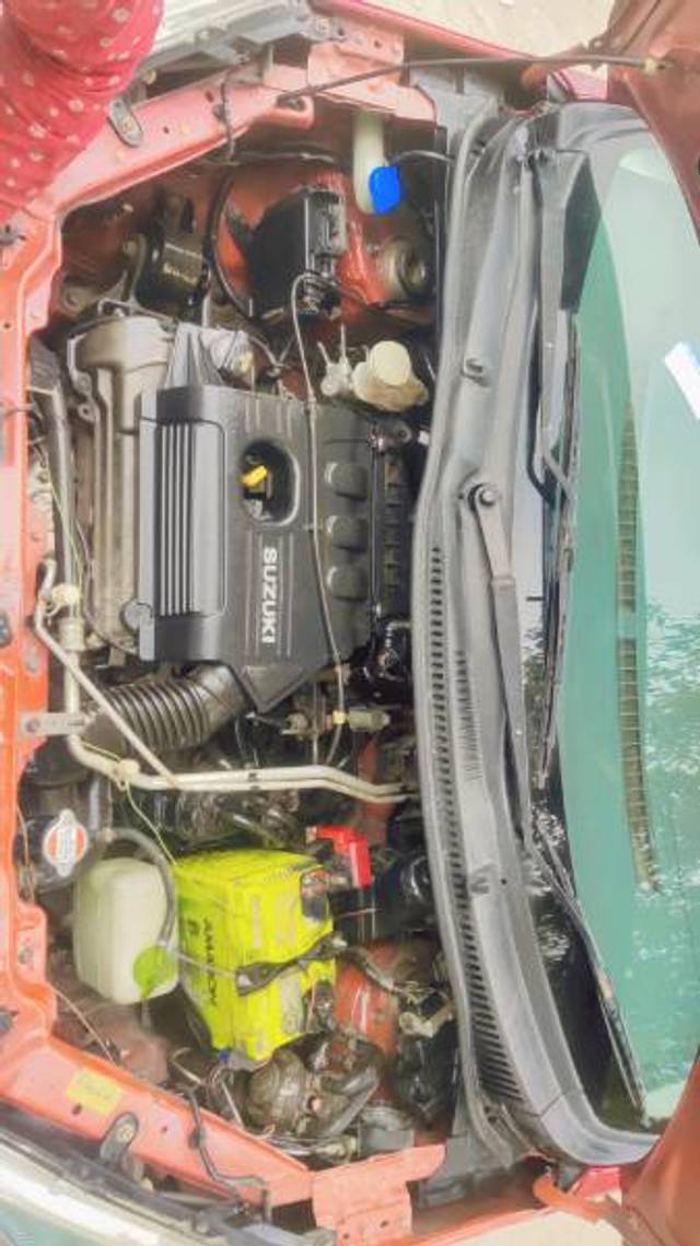 https://images10.gaadi.com/usedgaadi-sellcar/UsedCar/f5acfa84a/f4264b2f-7535-4375-8854-2958a5d01b6b.jpg?imwidth=6401