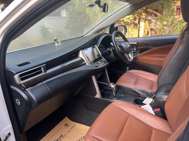 https://images10.gaadi.com/usedgaadi-sellcar/UsedCar/f5adbc85a/48a88e79-0c5a-4236-ba9a-3e321266d22f.jpeg?imwidth=6401