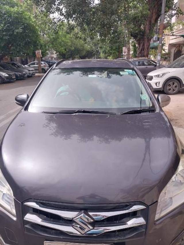 https://images10.gaadi.com/usedgaadi-sellcar/UsedCar/f5add6b7a/c7ba51f9-01d4-4c9e-91d3-2e4313d4d4c7.jpg?imwidth=6400