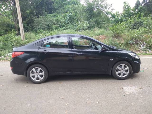 https://images10.gaadi.com/usedgaadi-sellcar/UsedCar/f5ae12fea/75148679-ffc8-4da2-8236-2c13c506480b.jpg?imwidth=6401