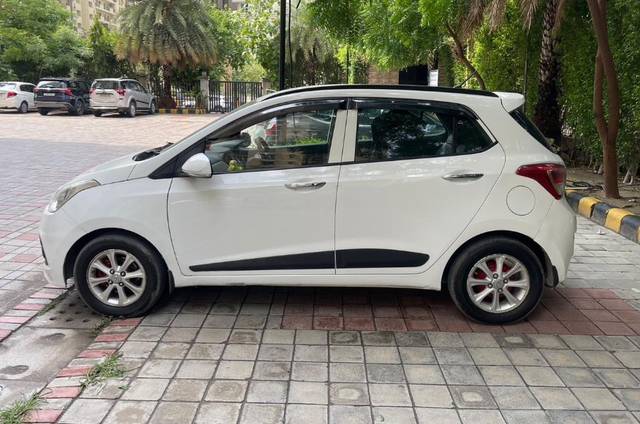https://images10.gaadi.com/usedgaadi-sellcar/UsedCar/f5aed0d9a/b2687e9a-875c-46e0-a5df-acb3d7e67a41.jpeg?imwidth=6401