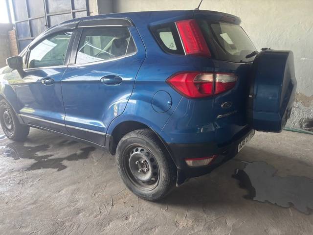 https://images10.gaadi.com/usedgaadi-sellcar/UsedCar/f5af0552a/af2c768f-61d1-4343-870c-8e0ab97c11b8.jpeg?imwidth=6401