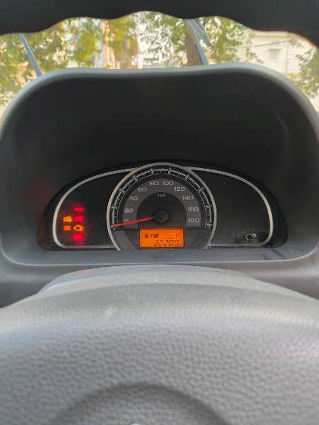 https://images10.gaadi.com/usedgaadi-sellcar/UsedCar/f5af3a46a/f9c68a30-bef2-4de2-aa95-92b6bf2dc3e0.jpg?imwidth=6401