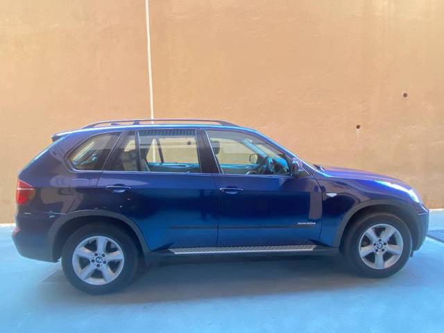 https://images10.gaadi.com/usedgaadi-sellcar/UsedCar/f5b00933a/fe9e92fd-f6f2-4fc9-998e-67e513a92d47.jpg?imwidth=6400