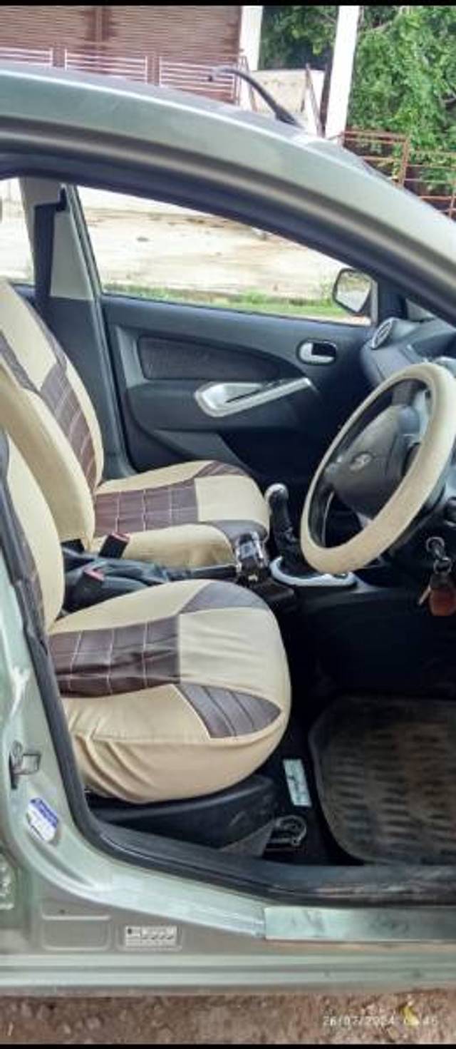 https://images10.gaadi.com/usedgaadi-sellcar/UsedCar/f5b16bcaa/92a338dd-b437-4a07-8dfe-90e626f4870b.png?imwidth=6402