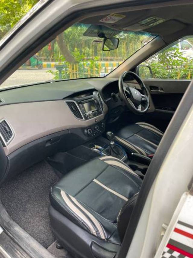 https://images10.gaadi.com/usedgaadi-sellcar/UsedCar/f5b18dc5a/80622c9c-b399-4e70-a202-9ac63daecb49.jpg?imwidth=6402