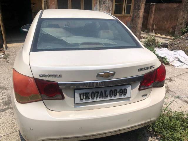 https://images10.gaadi.com/usedgaadi-sellcar/UsedCar/f5b1916aa/e50818fb-f4f2-4046-b3da-a272cdb9efa9.jpg?imwidth=6402