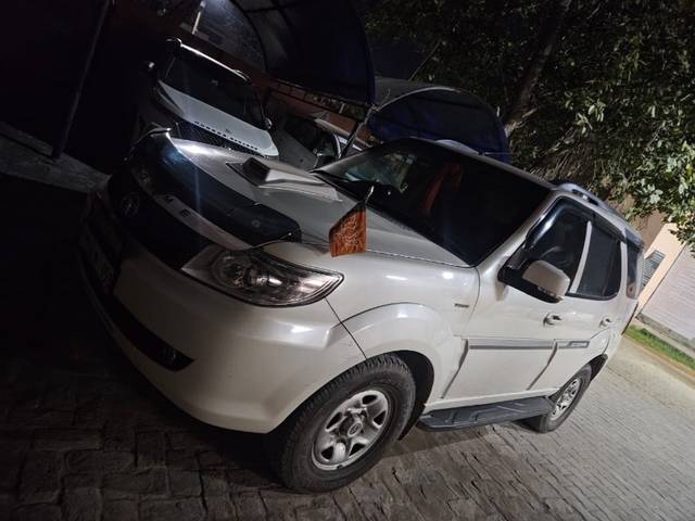 https://images10.gaadi.com/usedgaadi-sellcar/UsedCar/f5b1f04da/5aaf927c-e49f-4636-a409-4b458bf64961.jpeg?imwidth=6400