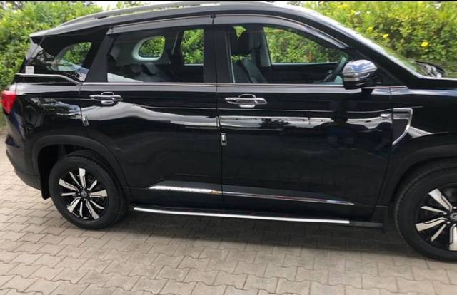 https://images10.gaadi.com/usedgaadi-sellcar/UsedCar/f5b24d37a/183bbcc8-12ec-441f-bfd1-e29b8190e42c.jpg?imwidth=6401