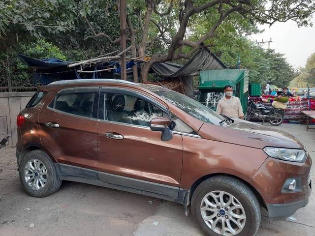 https://images10.gaadi.com/usedgaadi-sellcar/UsedCar/f5b2766ca/7d96644d-ebf1-4ac0-90e5-83f0c5f6f658.jpeg?imwidth=6401