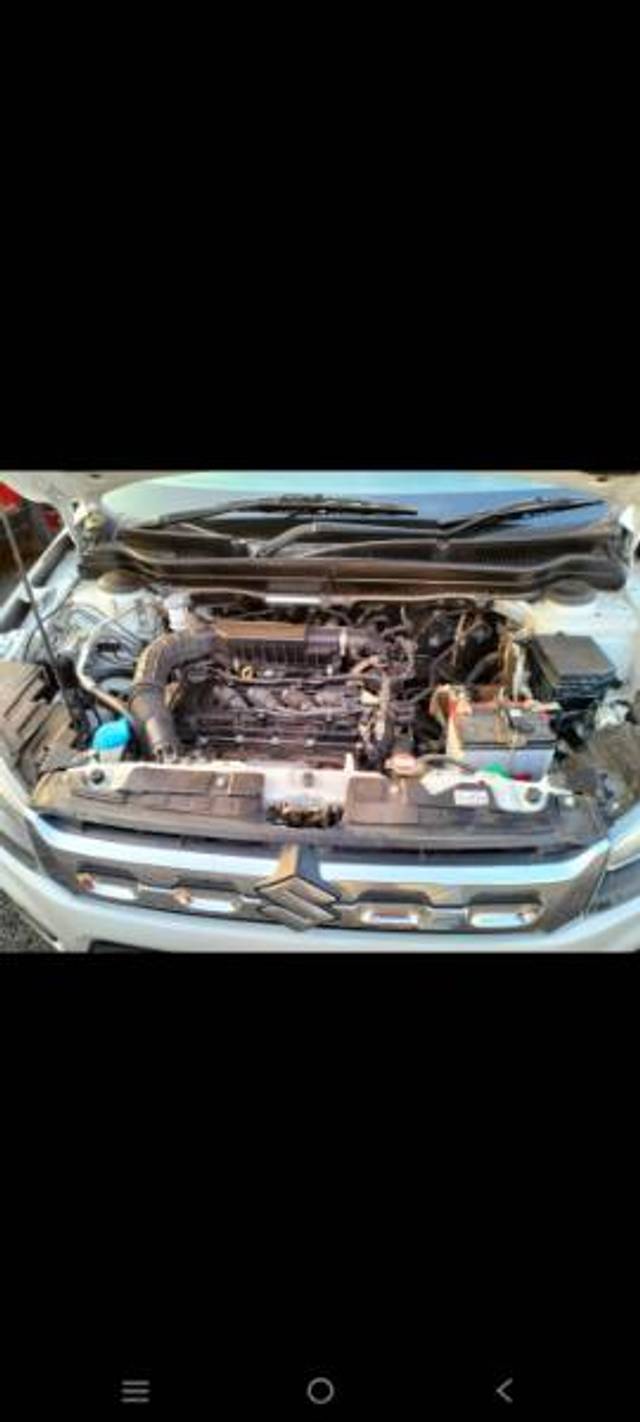 https://images10.gaadi.com/usedgaadi-sellcar/UsedCar/f5b35409a/8b37891c-924c-4ca0-8e81-dabba01df4e9.jpg?imwidth=6401