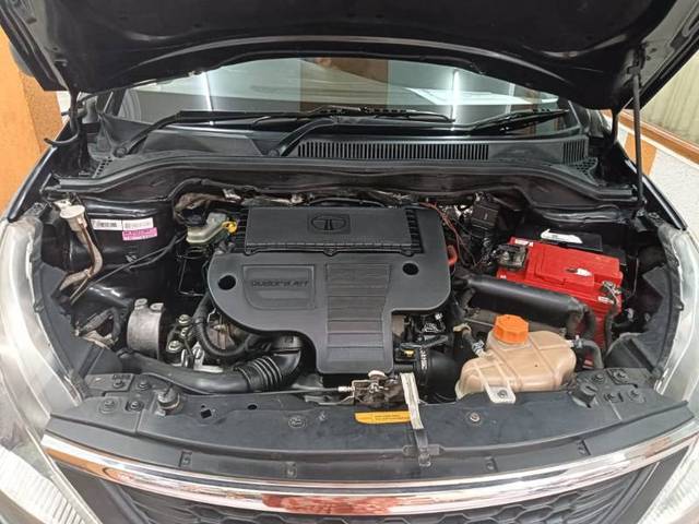 https://images10.gaadi.com/usedgaadi-sellcar/UsedCar/f5b36667a/f263410f-4228-46f1-ac6d-56ffb49abba7.jpg?imwidth=6402