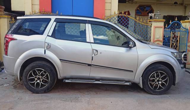 https://images10.gaadi.com/usedgaadi-sellcar/UsedCar/f5b3c507a/275aca10-03c2-4344-96b8-f7ee6077fdda.jpg?imwidth=6401
