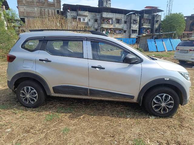 https://images10.gaadi.com/usedgaadi-sellcar/UsedCar/f5b3fbc4a/1887317f-acf7-409f-97bc-0b40d3d42960.jpg?imwidth=6401