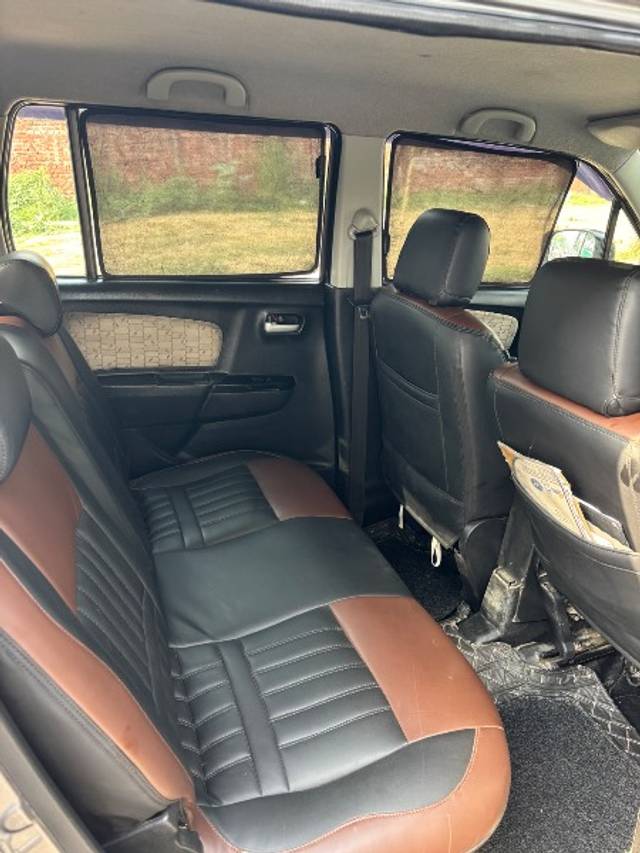 https://images10.gaadi.com/usedgaadi-sellcar/UsedCar/f5b499d0a/6a2c6c01-bb64-41c8-9c67-11d1c14a5073.jpeg?imwidth=6402