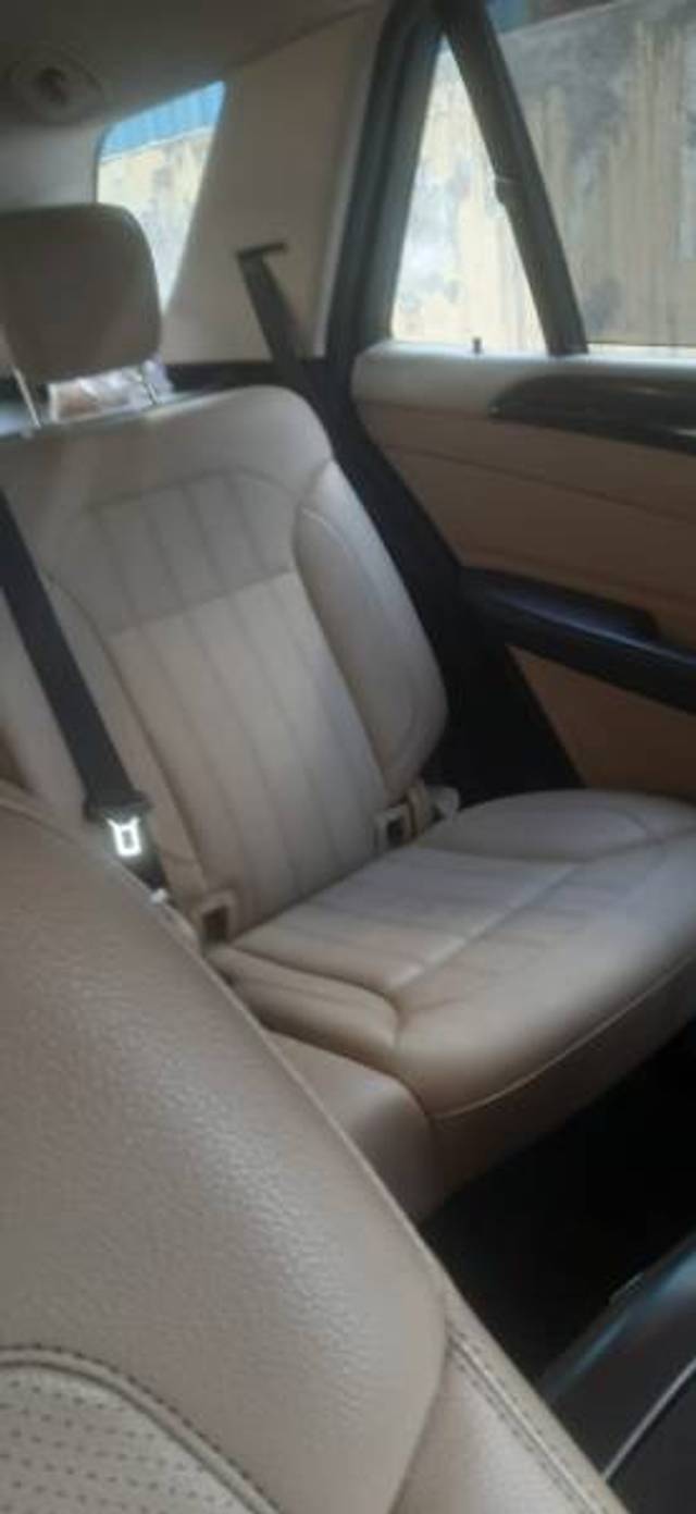 https://images10.gaadi.com/usedgaadi-sellcar/UsedCar/f5b4af68a/f2ebc476-8f0c-4a7d-93cb-4ad40d562de2.jpeg?imwidth=6402