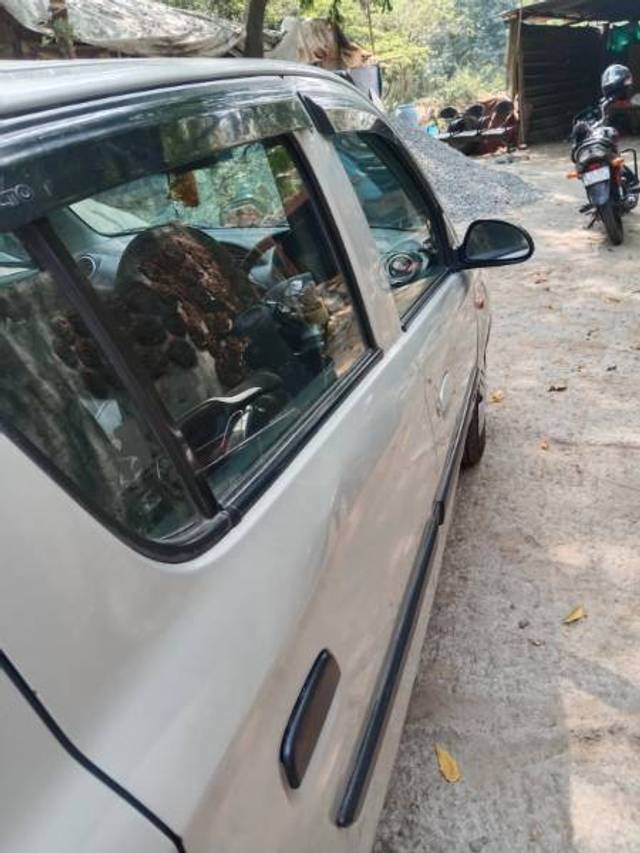 https://images10.gaadi.com/usedgaadi-sellcar/UsedCar/f5b5b7bca/43ac5265-2f3d-4437-a0ac-afbfc3d9667f.jpg?imwidth=6402