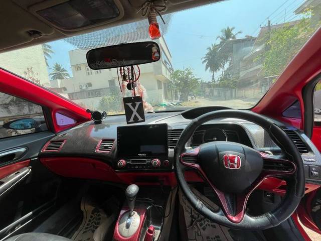https://images10.gaadi.com/usedgaadi-sellcar/UsedCar/f5b5ce97a/fb19e462-55b6-4b3b-a97f-8f997e082aee.jpg?imwidth=6400
